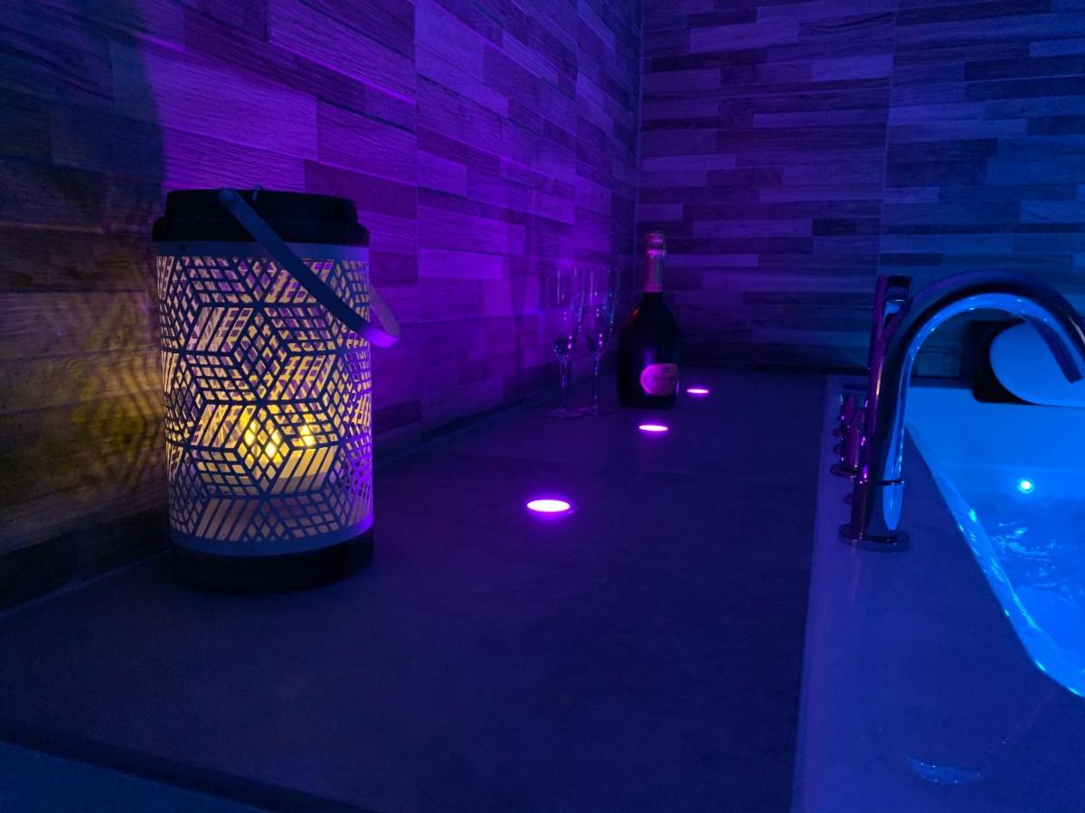 Appartement Cosy Jacuzzy Luxe Gare De 툴롱 외부 사진